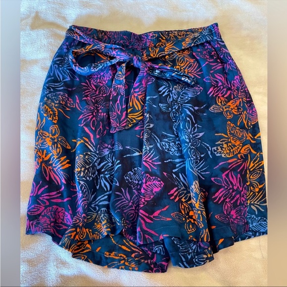 XSP Bundle Sale! Soft Surroundings Top, shorts Reg $49 sale $42, discounted ship - Picture 3 of 3